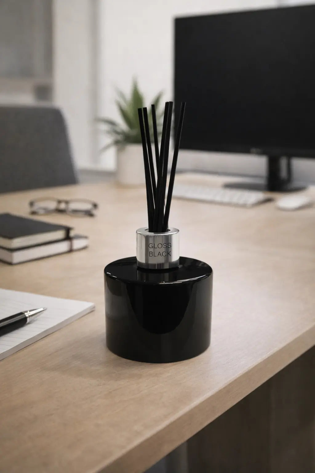 100 ml Gloss Black Reed Diffuser - GIFT BOXED Fresh & Fragrant Essentials